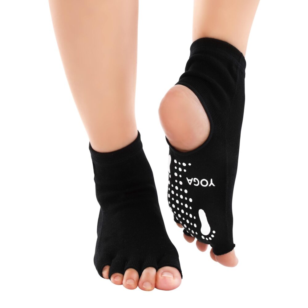 Yoga Socks for Women Summer Backless Toe Yoga Socks Fitness Sports Socks  (Color : Black, Size : Free size) : : Clothing, Shoes & Accessories